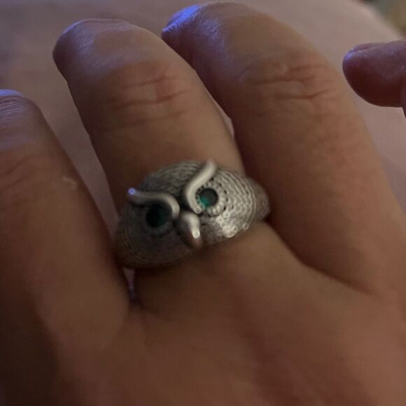 The Green Eyed Owl Ring in 925 antiqued silver - Picture 4 of 6
